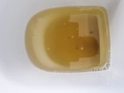 cerco donna che mi pisci addosso