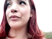 Ti piacerebbe fartelo succhiare da noi tre insieme?