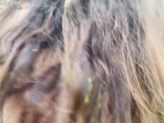 La cuginetta diciottenne si fa chiavare all'aperto