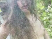 La cuginetta diciottenne si fa chiavare all'aperto