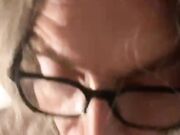 Travestita si fa sborrare in bocca