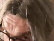 Travestita si fa sborrare in bocca