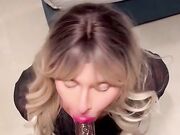 Trans italiana bionda spompina nero dotato