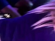 Ragazza italiana scopata da 2 neri in autobus