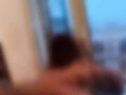 Mi scopa a pecora alla finestra come una troia