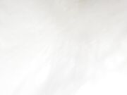 Mi sfila il plug dal culetto….. che goduria