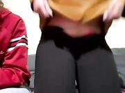 Italiana si masturba e lo succhia a suo marito