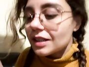 Italiana si masturba e lo succhia a suo marito