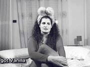 Casting ragazza italiana che scopa disabile