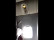 Annalisa Santi volando verso Roma in Alitalia