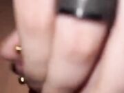 Amica si fa scopare in macchina amatoriale