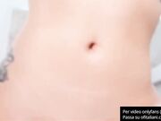 Un didlo troppo grosso per la mia fica stretta