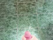 Sborrata gigante! Masturbo il mio cazzo grosso