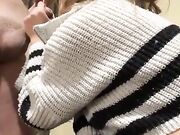 Moglie tettona lo succhia in cam a suo marito