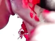 Mamma italiana spompina molto bene il cazzo