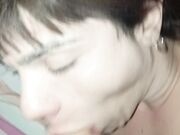 La puttana lo vuole tutto in gola