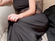 Iniziamo la serata … niente sotto il vestito …