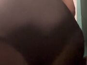 Cavalca il suo plug Massa-Carrara.. Io so chi è..