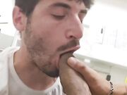 Sottomessa a cazzone enorne larghissimo