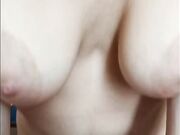 Teen dalle belle tette si fa scopare a smorzacandela