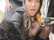 Fidanzata esibizionista fica e puttana