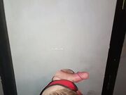 Gloryhole amatoriale moglie del cornuto spompina cazzi