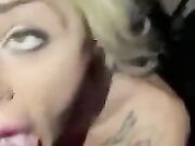 Lo succhia e si fa rompere il culo