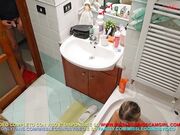 LEZIONE PERVERSA DELLA ZIA AL NIPOTE GUARDONE SEGAIOLO