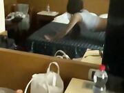 Ho scopato a pecorina la cameriera dell'hotel