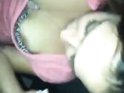 Si Masturba in macchina