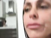 Mi masturbo per voi ragazzi