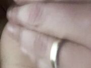 Me lo sbatte nel culo e mi masturba forte