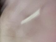 Me lo sbatte nel culo e mi masturba forte