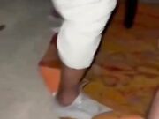 Gang bang moglie tettona nel parcheggio con singoli