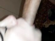 moglie succhia il cazzo