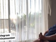 Sego amico in hotel con la cameriera che ci intravede