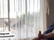 Sego amico in hotel con la cameriera che ci intravede