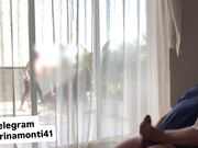 Sego amico in hotel con la cameriera che ci intravede