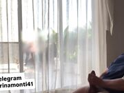 Sego amico in hotel con la cameriera che ci intravede