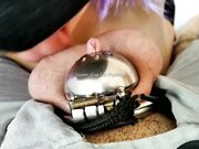 Il tuo mini cazzo non soddisfa le voglie ddi tua moglie