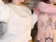 Bionda famosa italiana inizia con la ragazza e poi si f