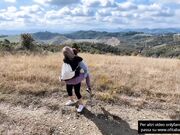 Scopiamo sconosciuto dopo una camminata