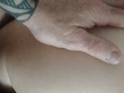 Gioco con il suo culo