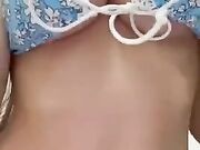 Fica Italiana si Masturba e Mostra il Culone Per un Fan