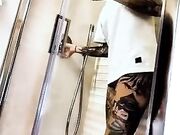 Italiana Porca Incontra un Idraulico Pervertito Che la