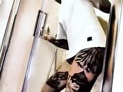 Italiana Porca Incontra un Idraulico Pervertito Che la