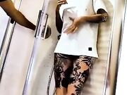 Italiana Porca Incontra un Idraulico Pervertito Che la