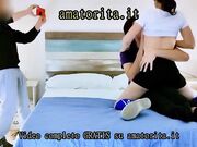 il Cuckold la Osserva Mentre va Con un Ragazzo Giovane