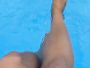 G1o1a Sm1th Footjob al Dildo Con Dialoghi in Italiano