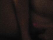 La mia signora porca gioca con il mio cazzo